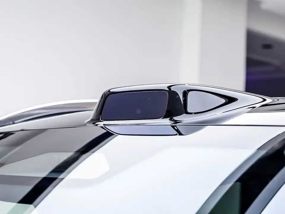 AITO Ask the world M9