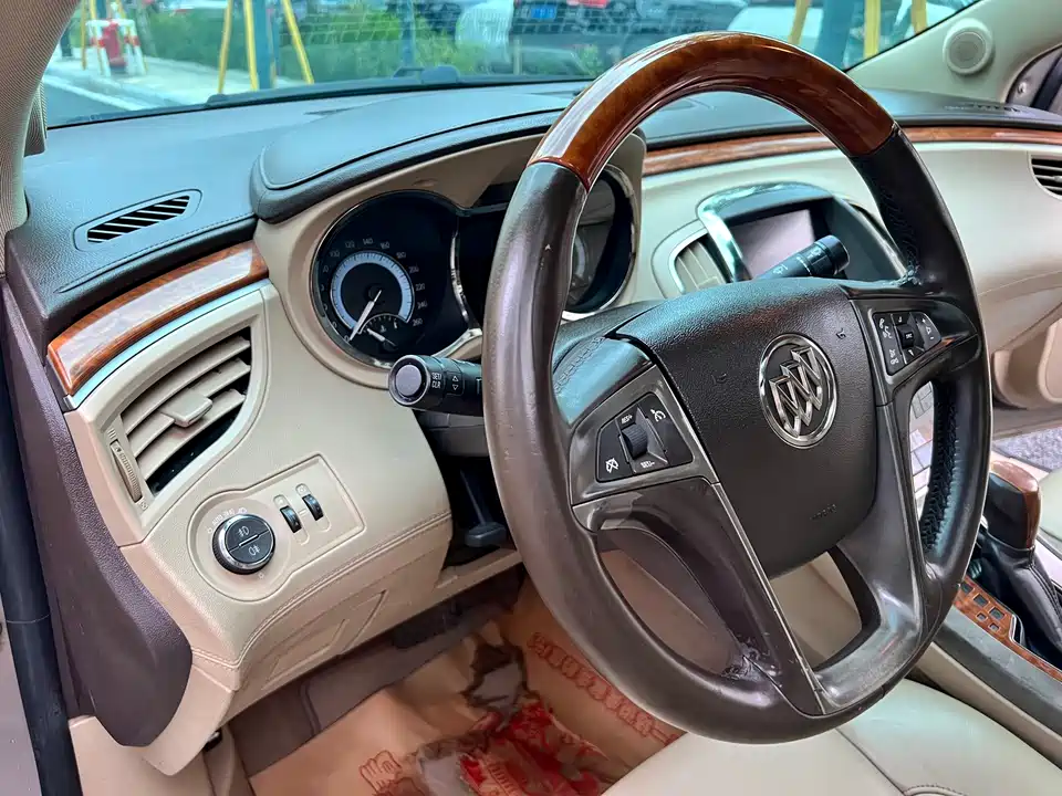 Buick Lacrosse