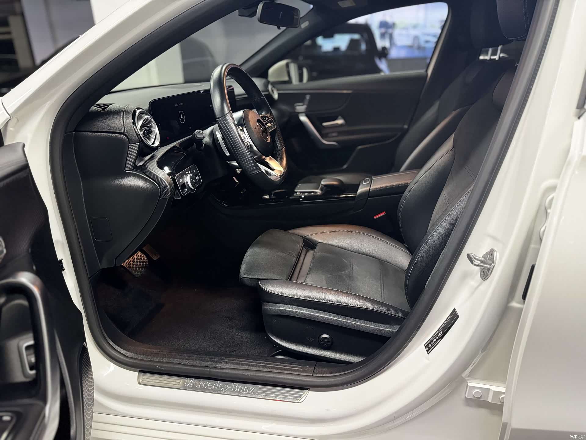 Mercedes-Benz A-Class, 2023 13