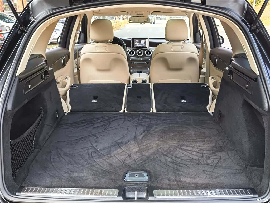 Mercedes-Benz GLC, 2018 11