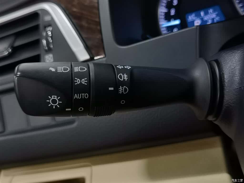 Toyota Camry, 2015 21