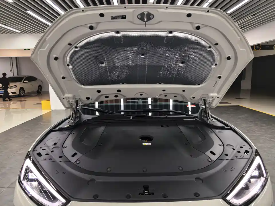 AITO Ask the world M5