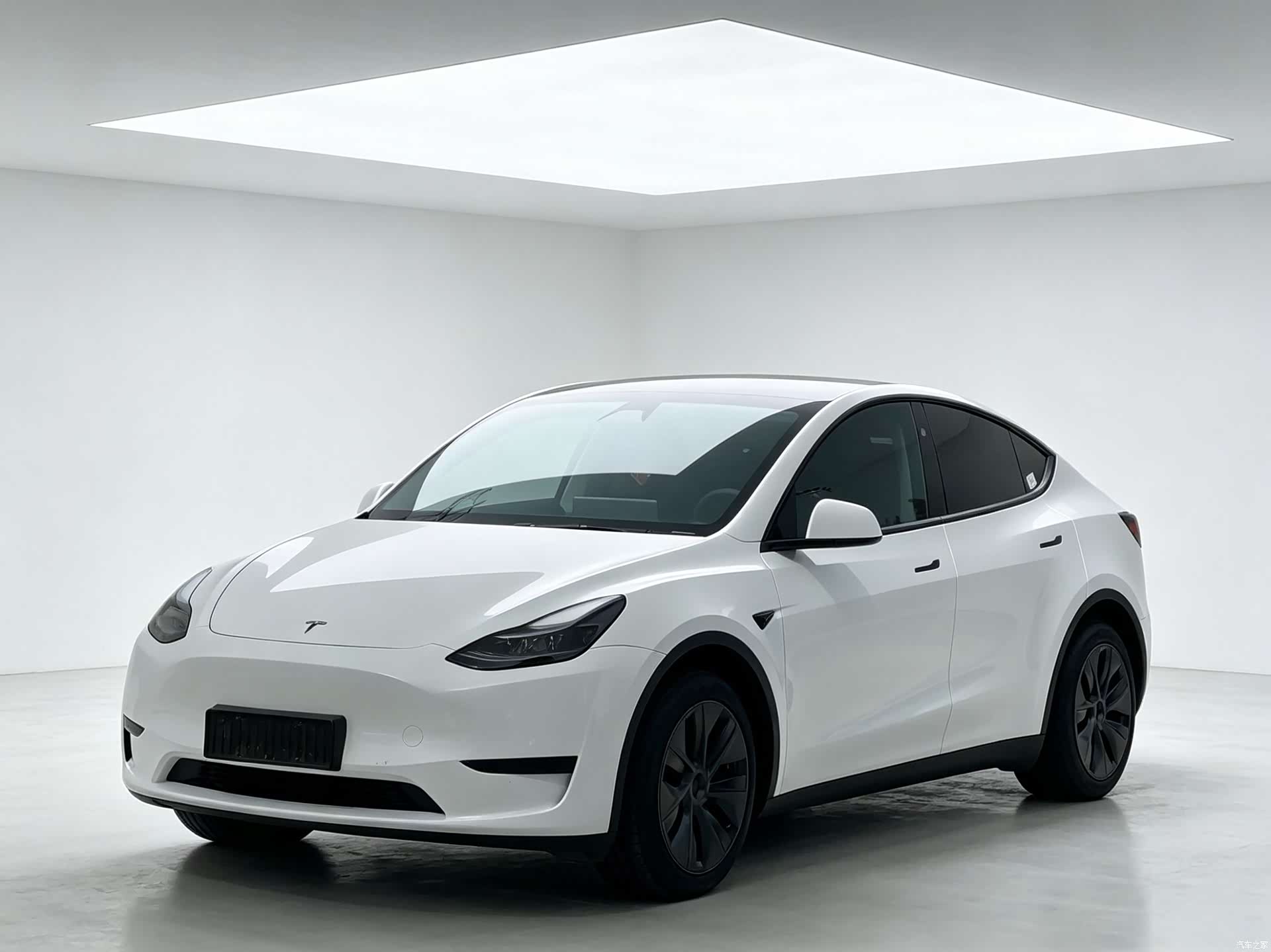 Tesla Model Y, 2024 1