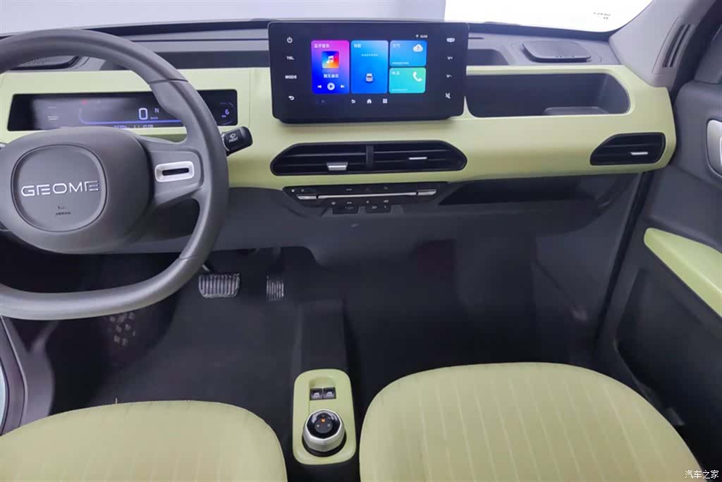 Geely Panda, 2024 13