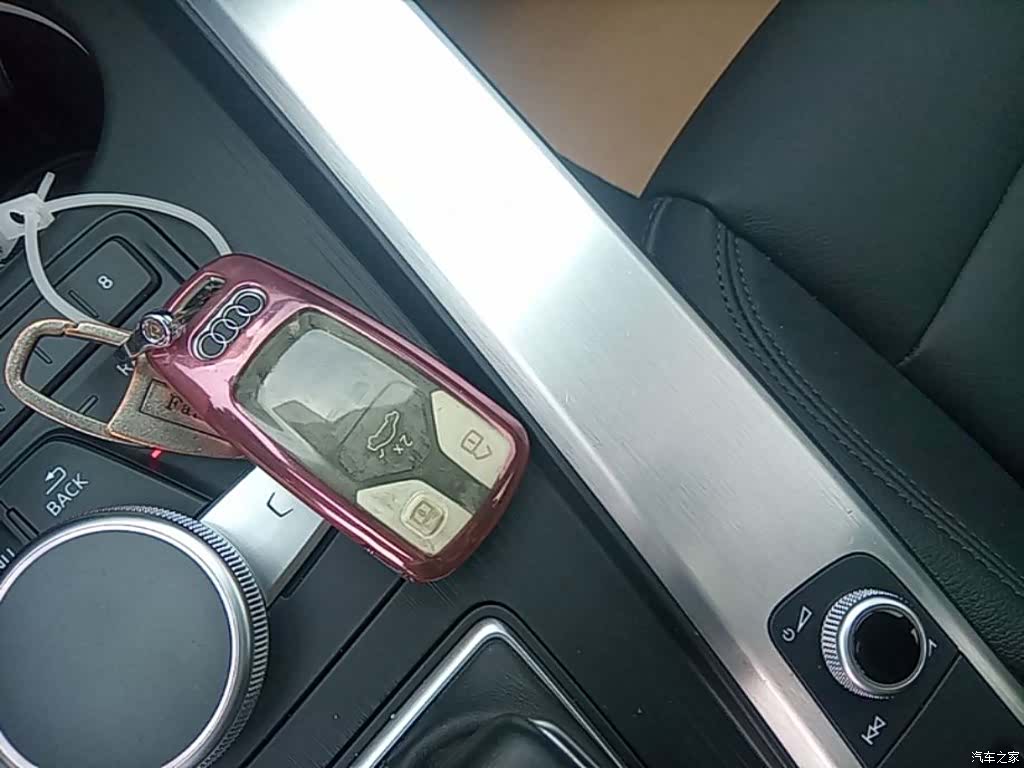 Audi A4L, 2019 9