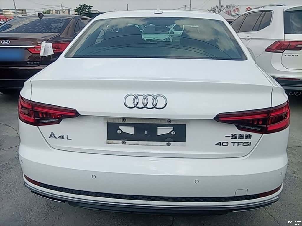 Audi A4L, 2019 6