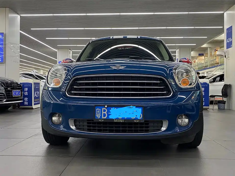 MINI COUNTRYMAN