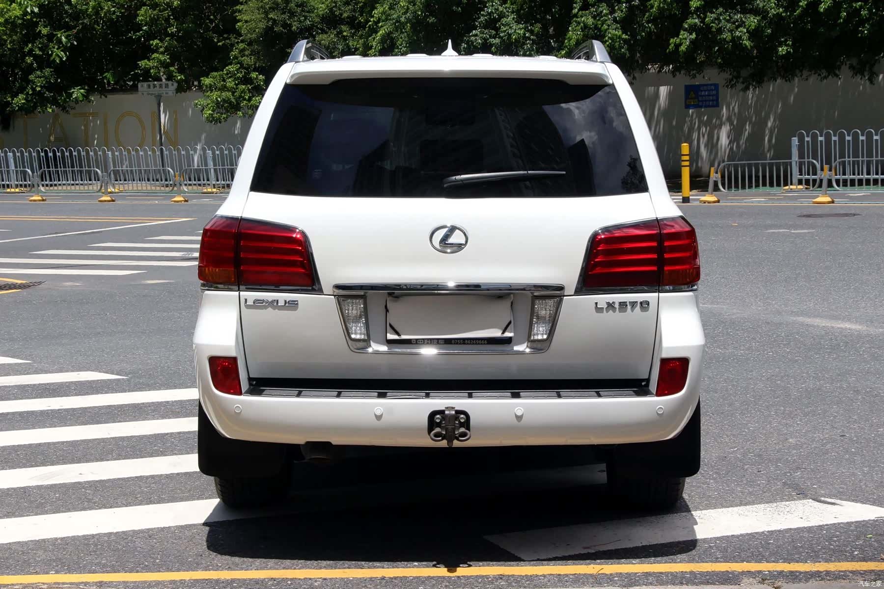 Lexus LX, 2012 4