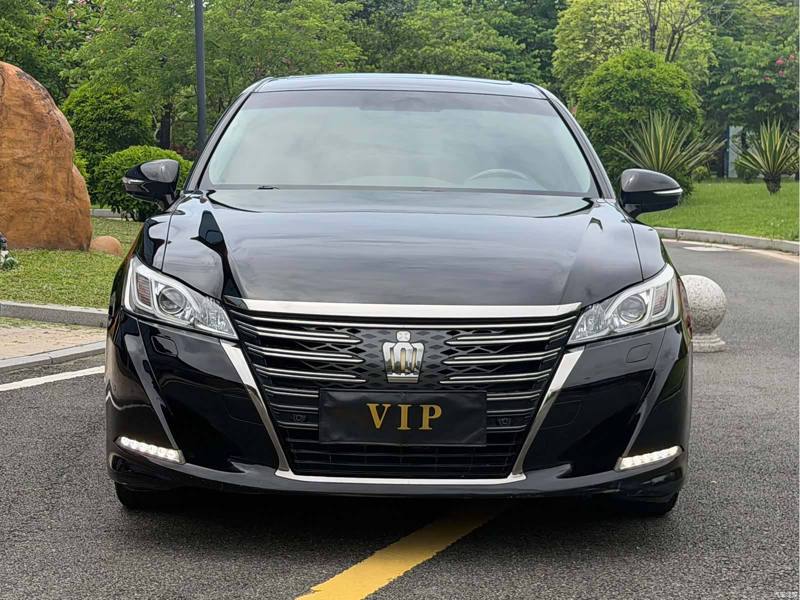 Toyota Crown, 2018 3