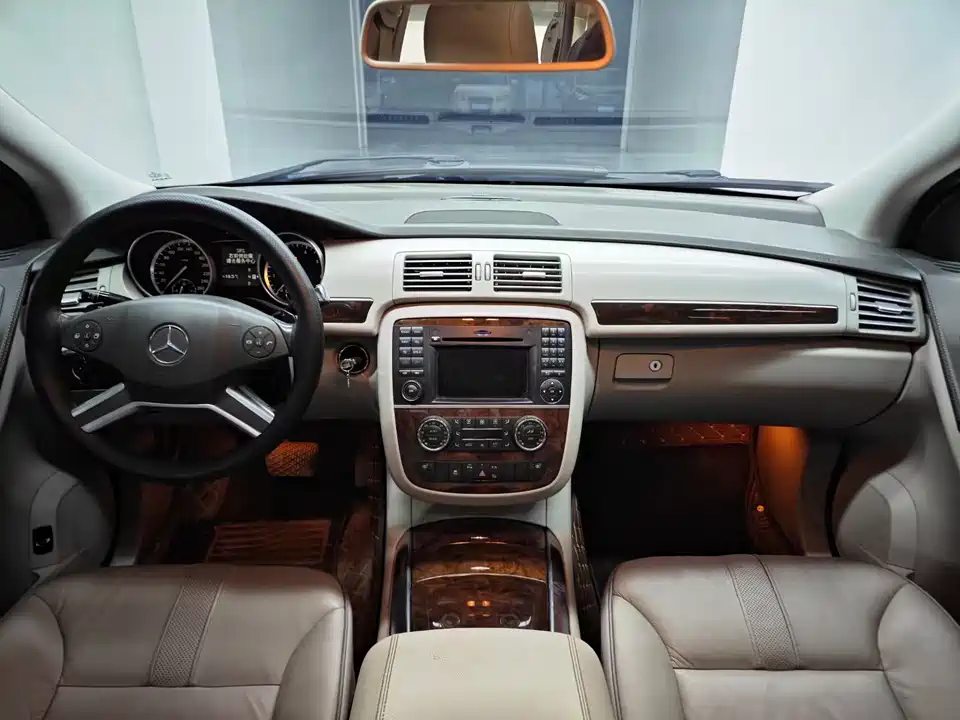 Mercedes-Benz R-class