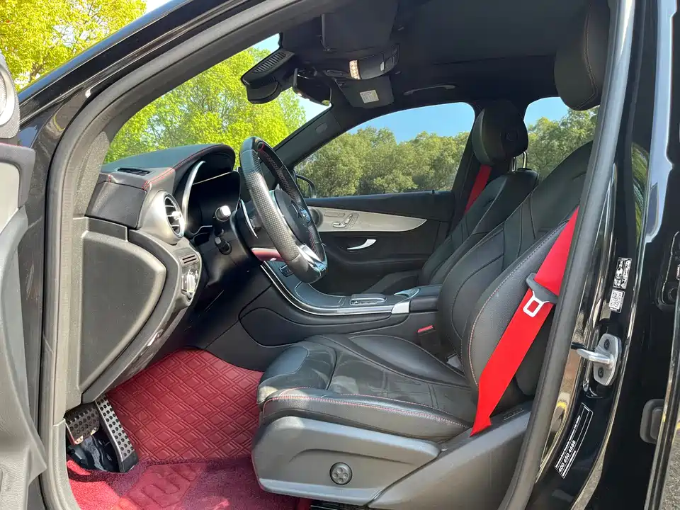 Mercedes-Benz GLC AMG