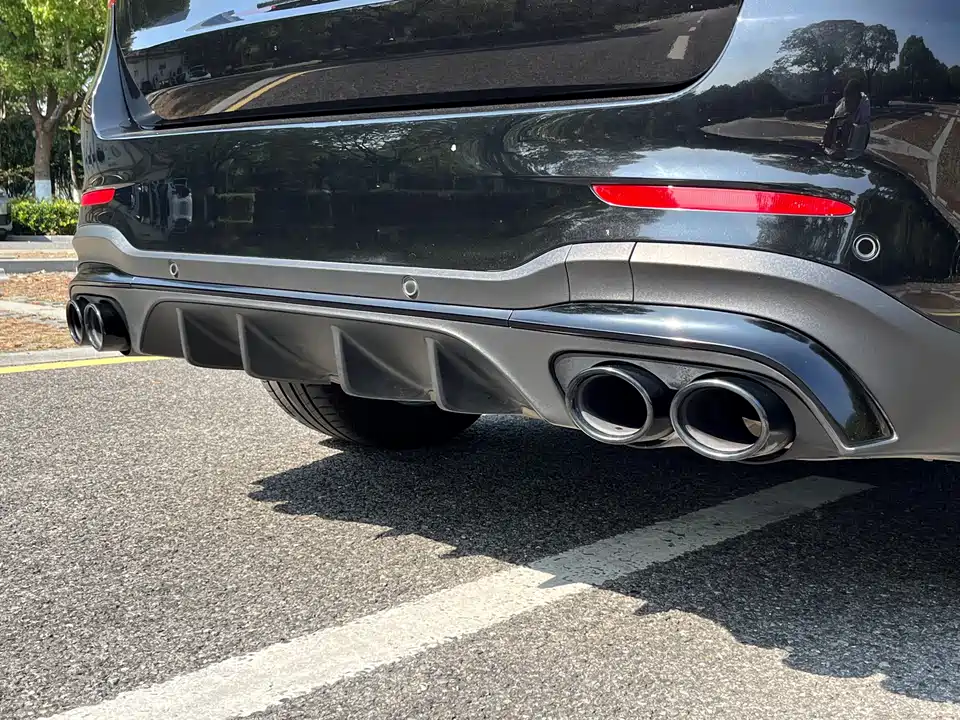 Mercedes-Benz GLC AMG