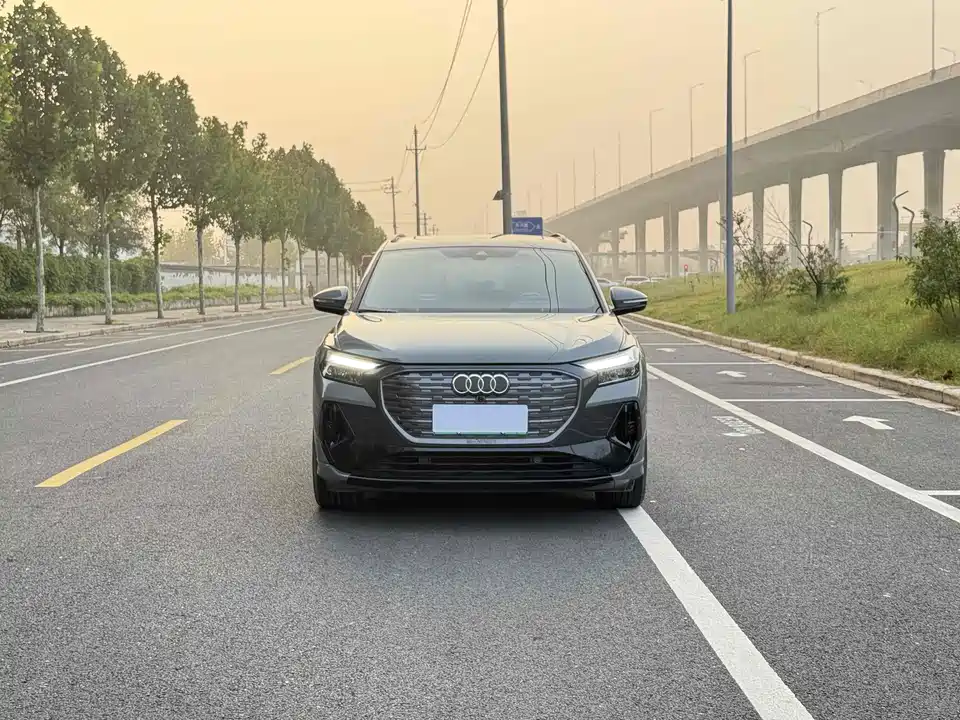 Audi Q4
