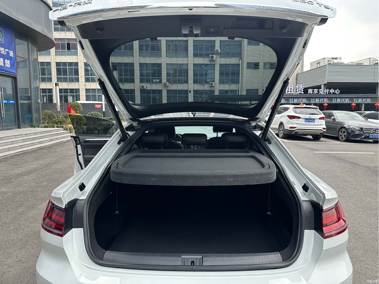 Volkswagen CC, 2024 14