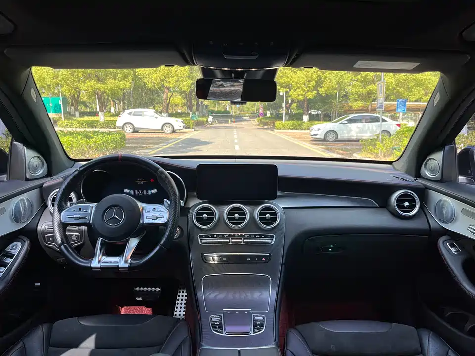 Mercedes-Benz GLC AMG