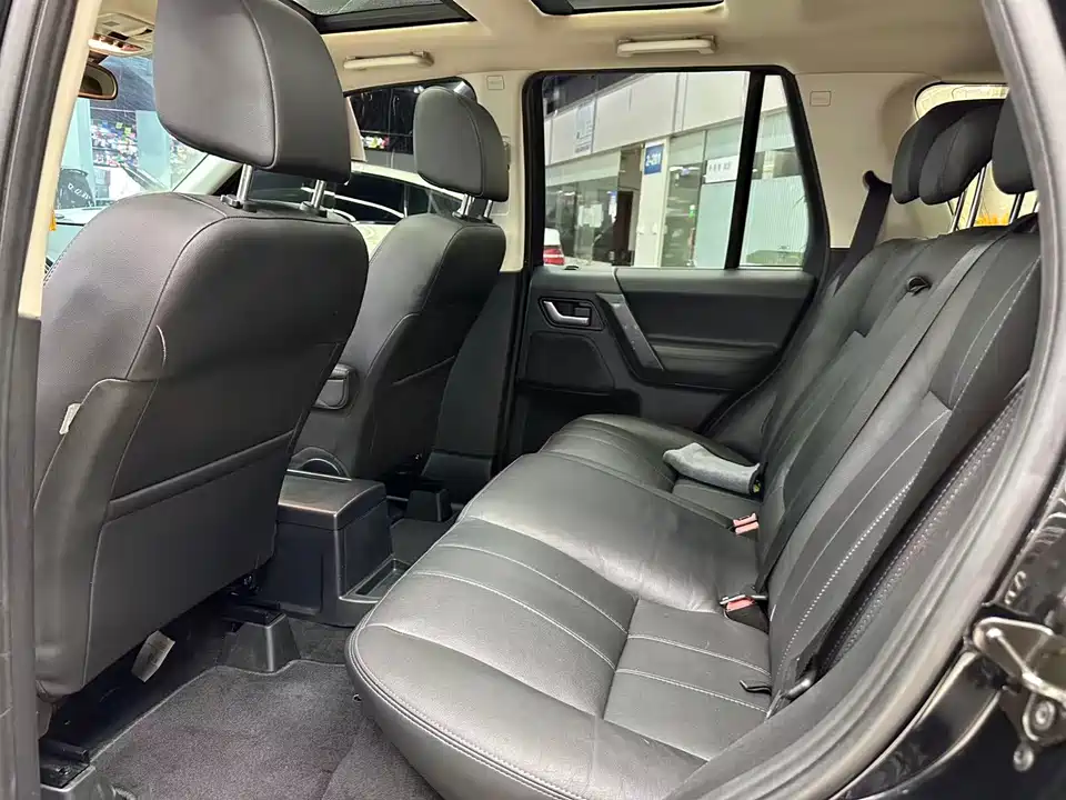 Land Rover Freelander 2