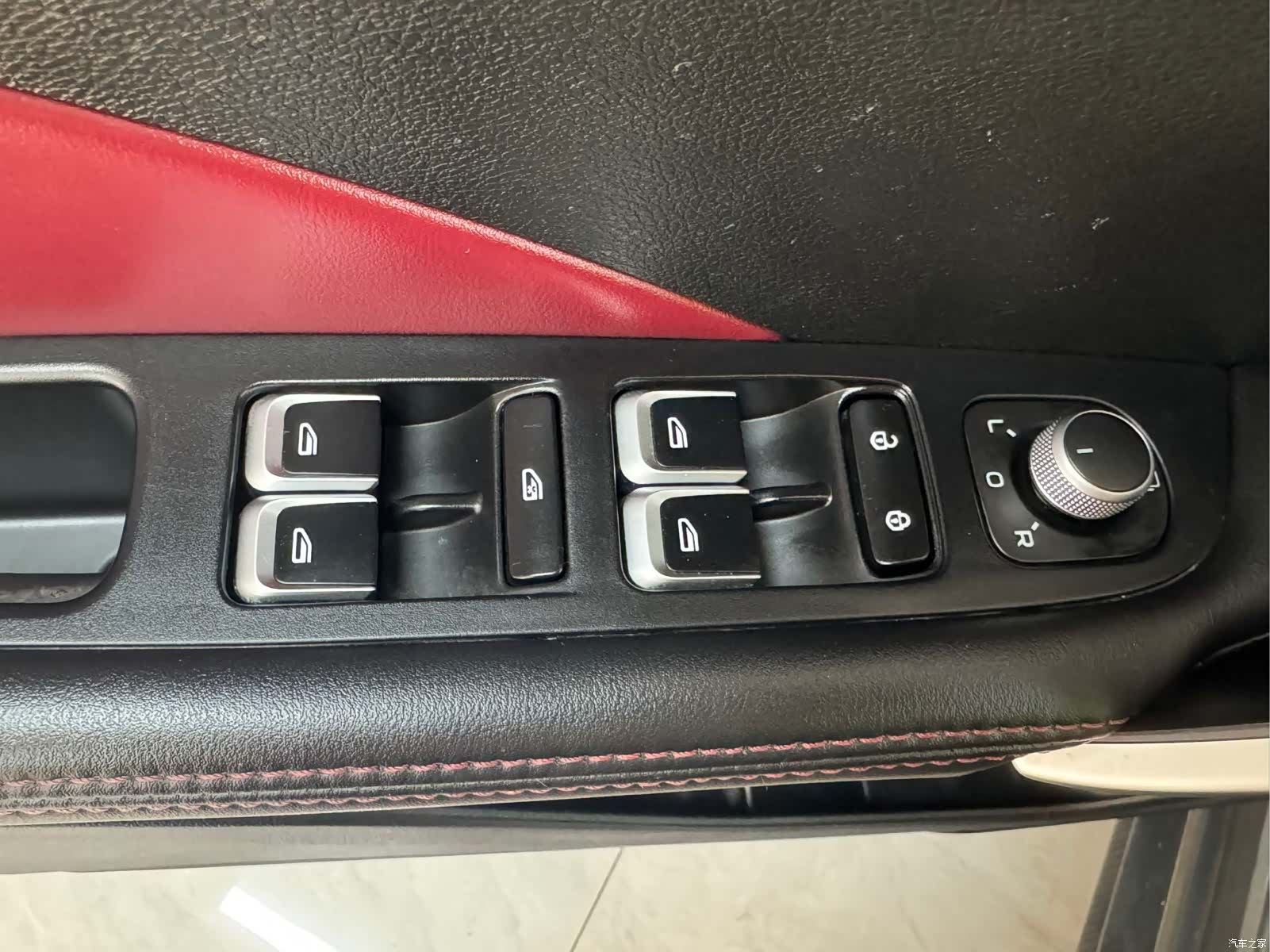 Geely Coolray, 2022 14