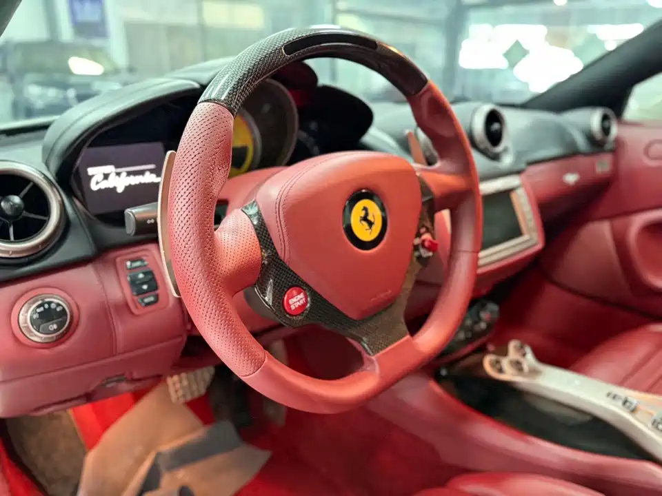 Ferrari California T