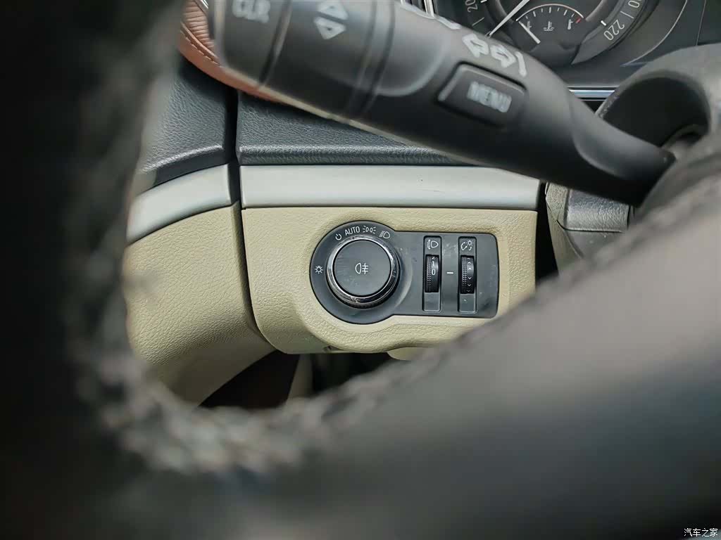 Buick GL8, 2017 21