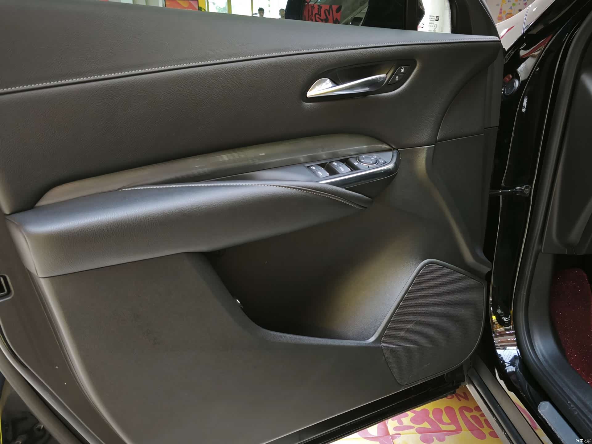 Cadillac XT4, 2025 11