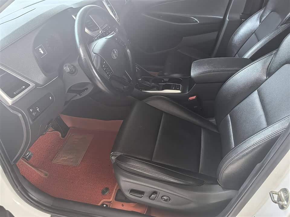 Hyundai Tucson Hyundai Tucson