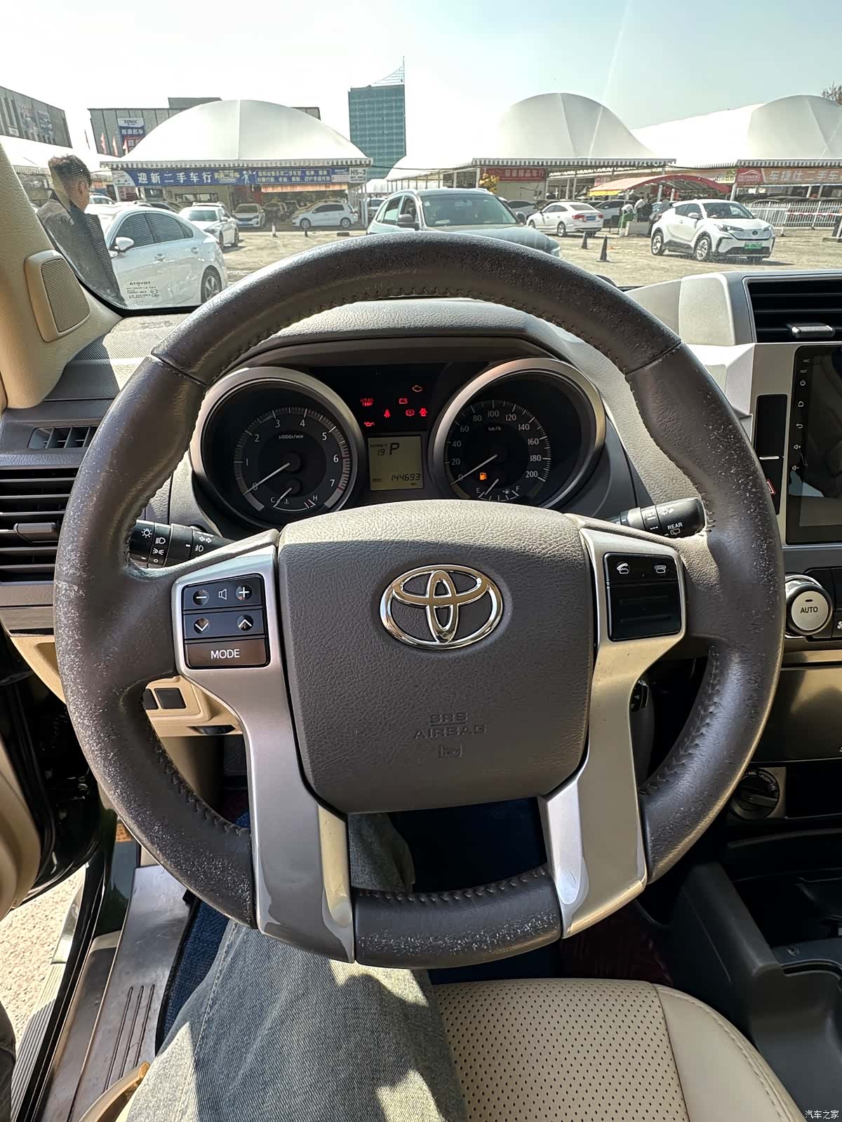 Toyota Prado, 2015 10