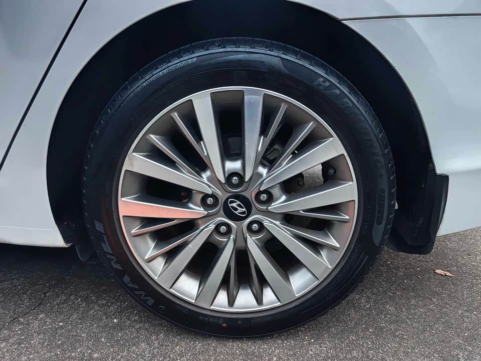 Hyundai Name picture