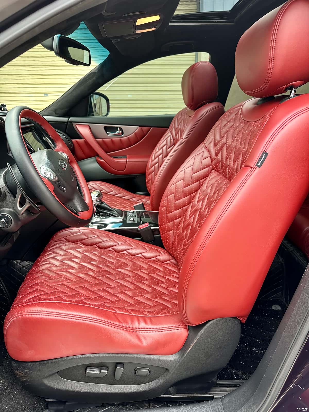 Infiniti FX37, 2012 8