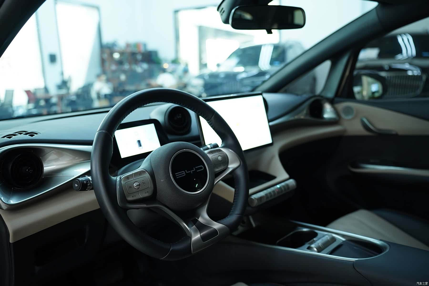 BYD Dolphin, 2023 9