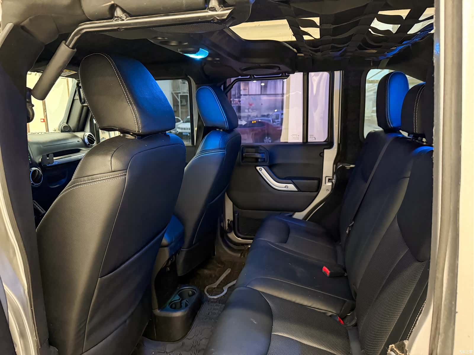 Jeep Wrangler, 2015 19