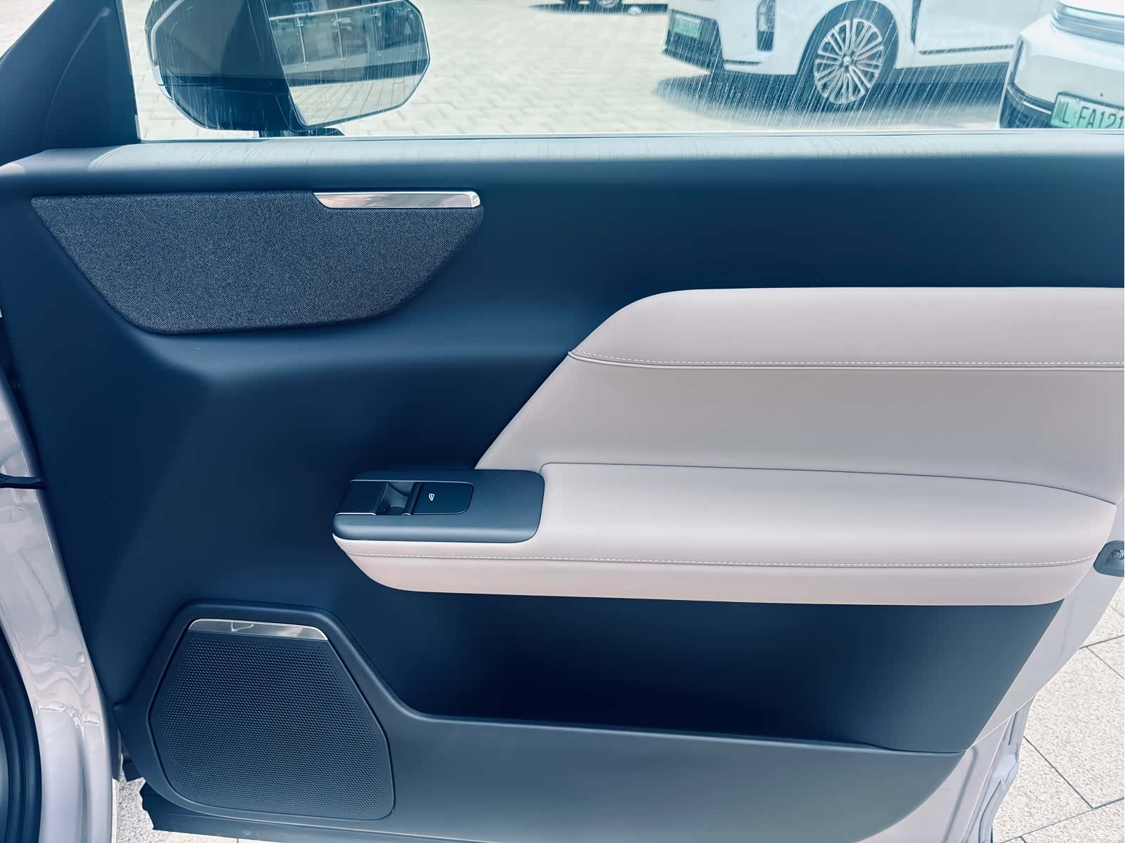 Volvo XC70, 2026 13