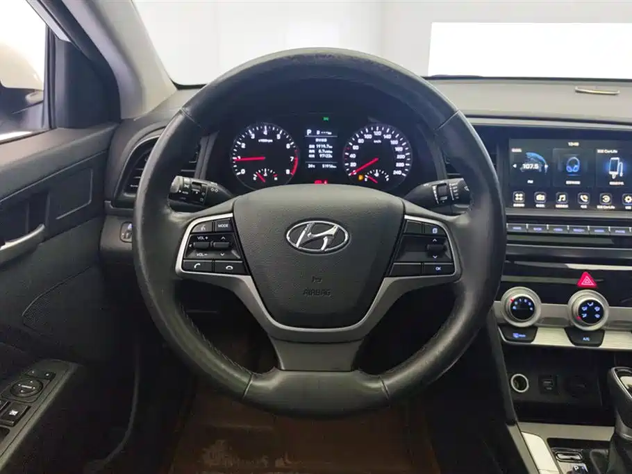 Hyundai Lead