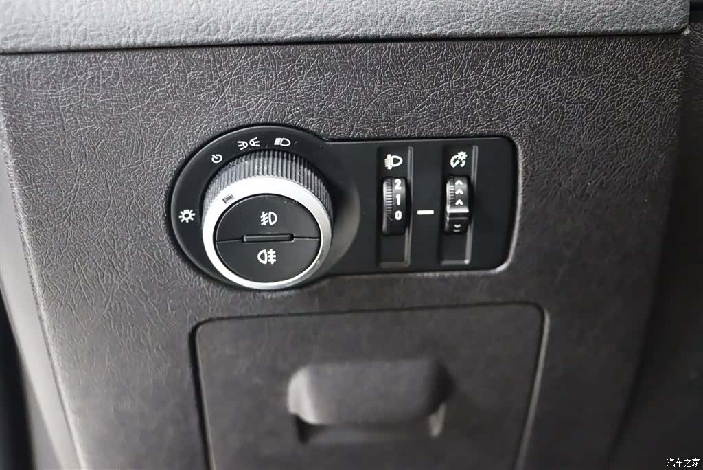 BAIC D70, 2019 15