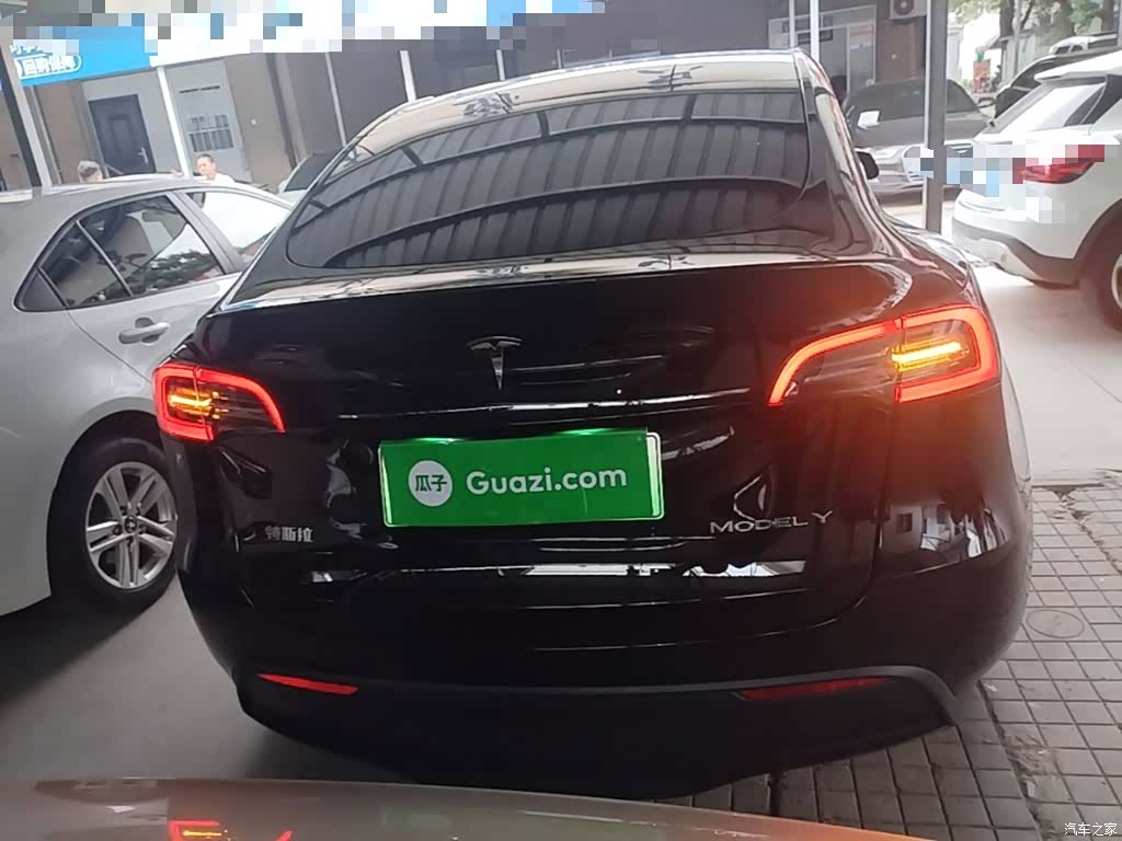 Tesla Model Y, 2022 6