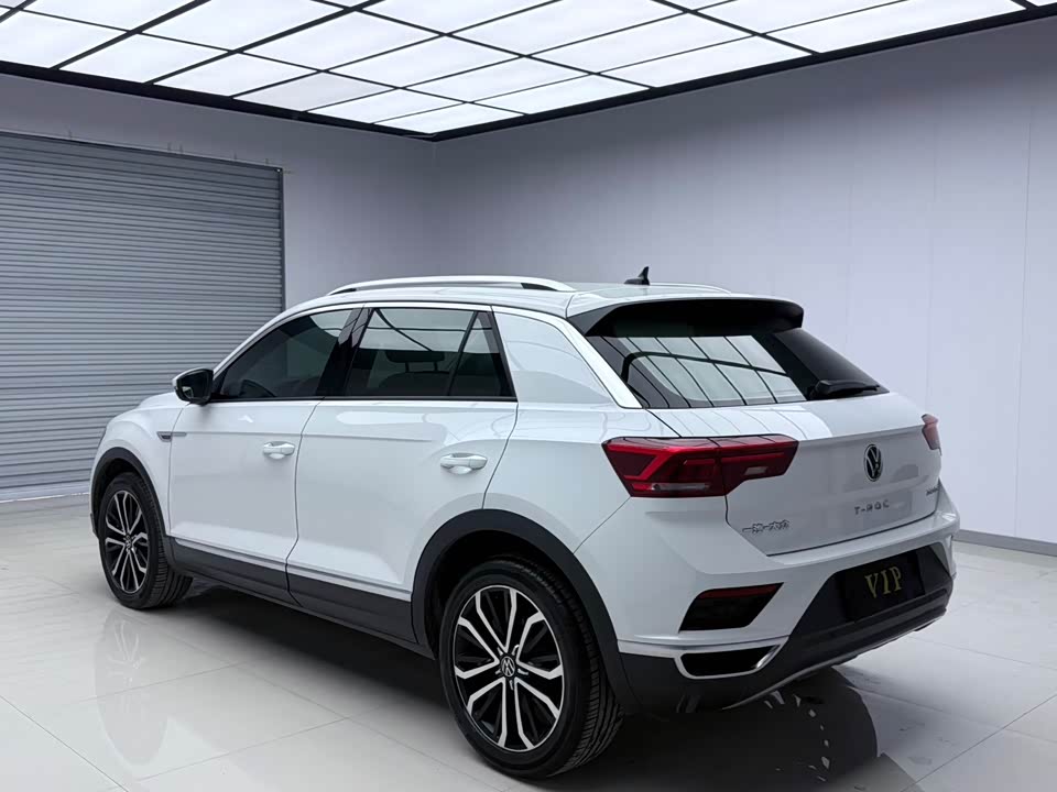 Volkswagen T-ROC exploring Songs