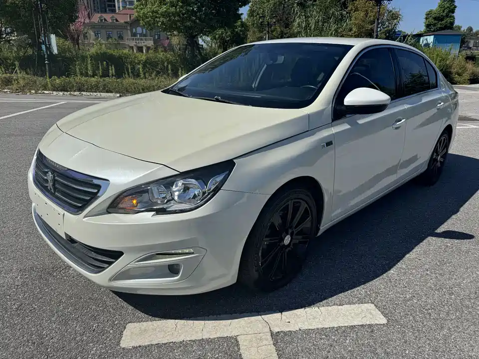 Peugeot 408