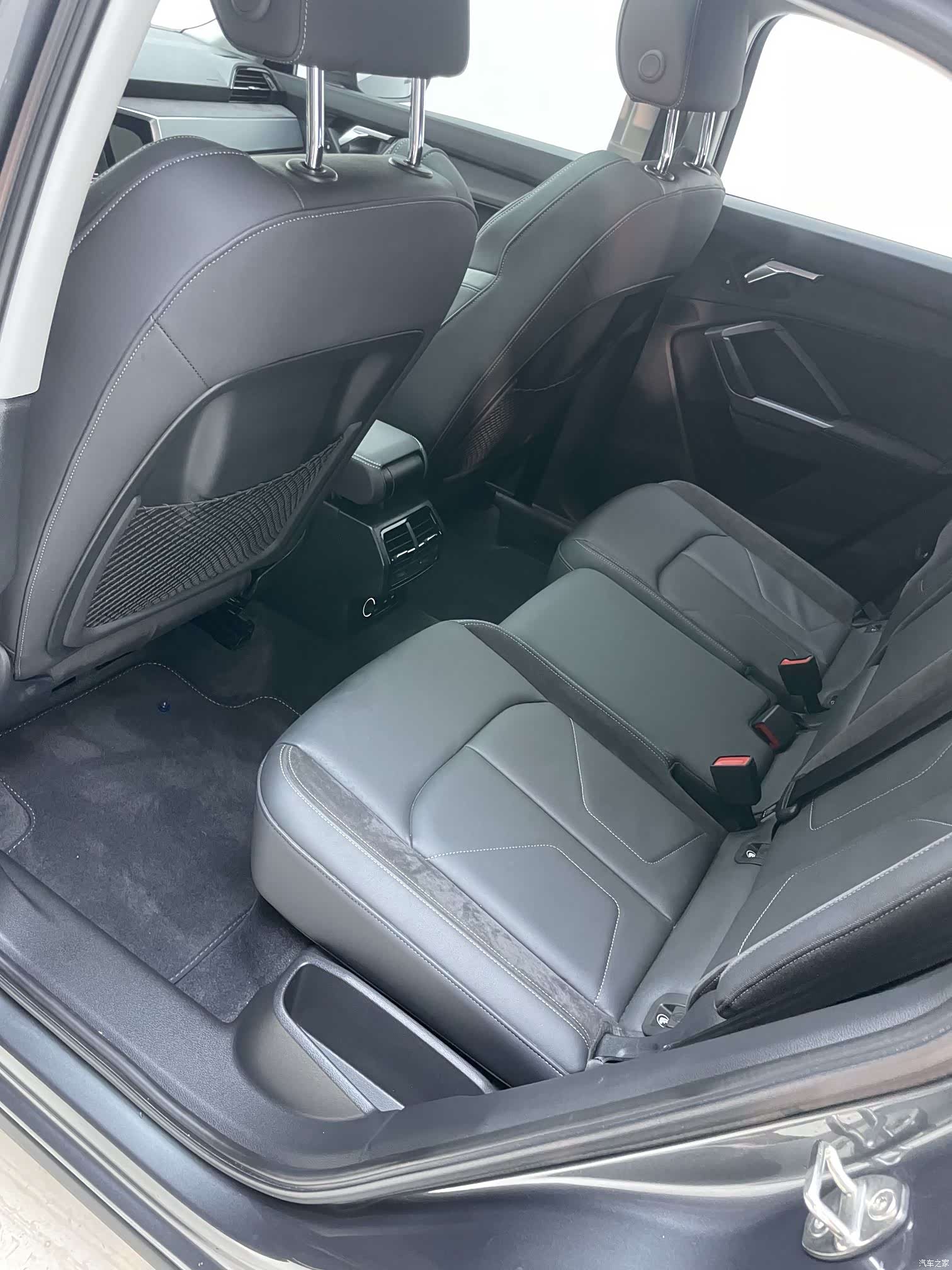 Audi Q3, 2022 16