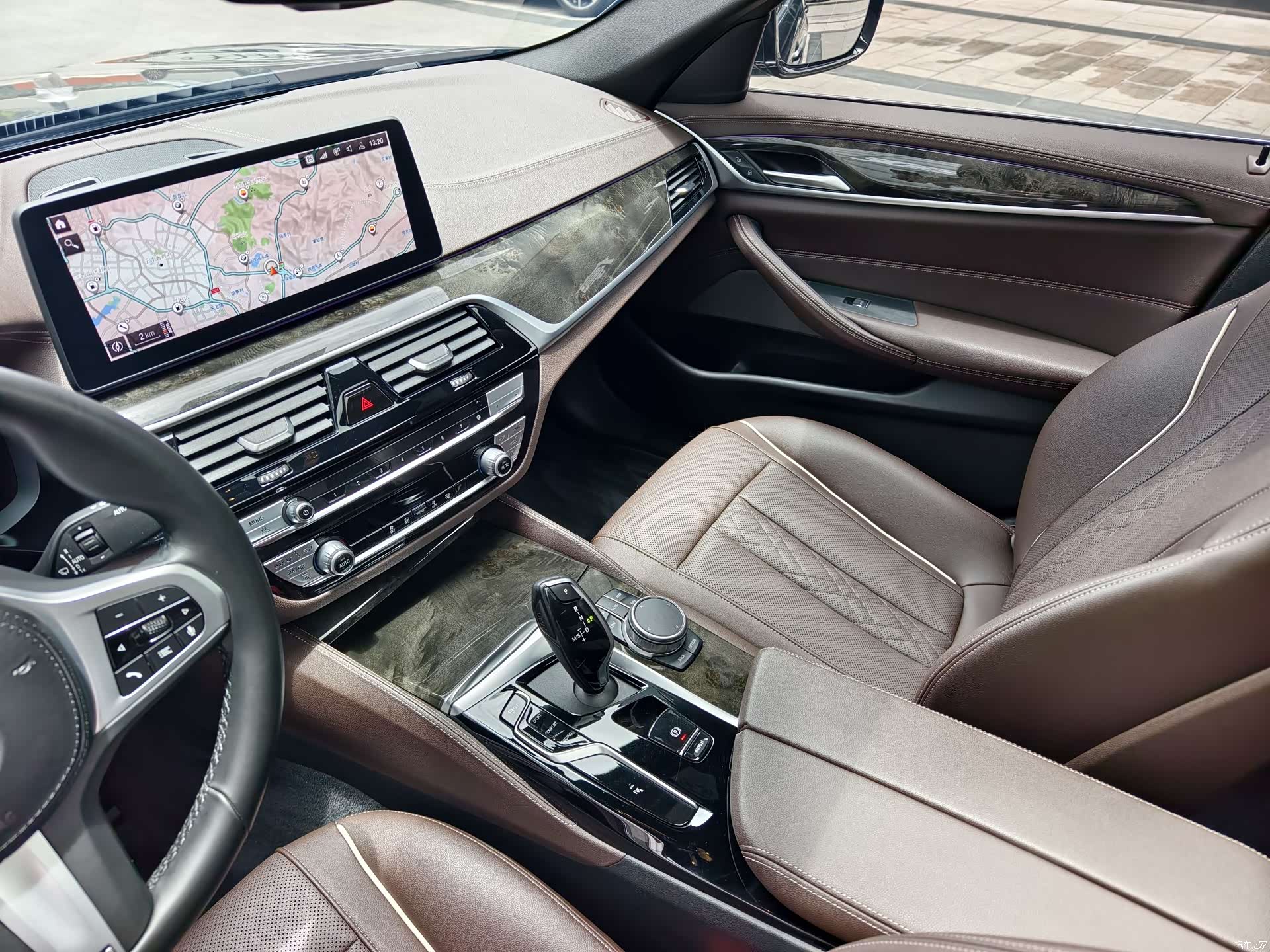 BMW 5 Series, 2021 13
