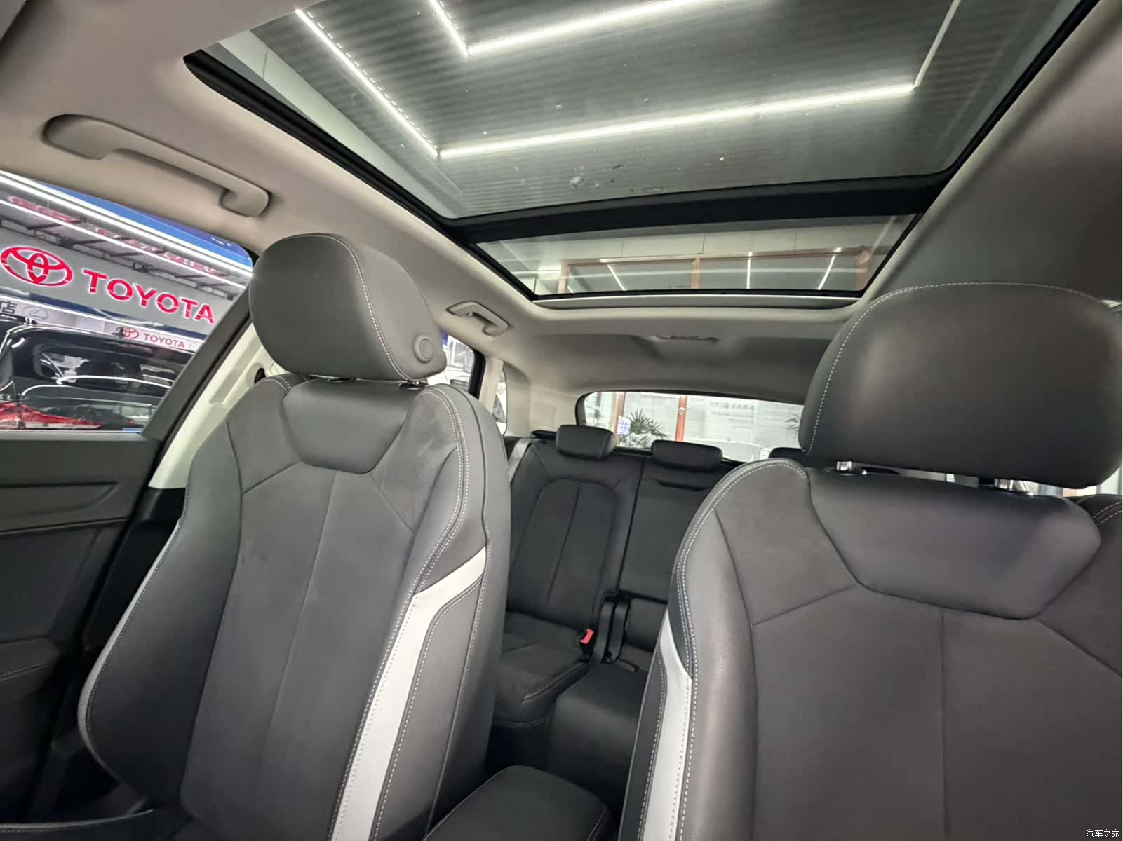 Audi Q3, 2022 14