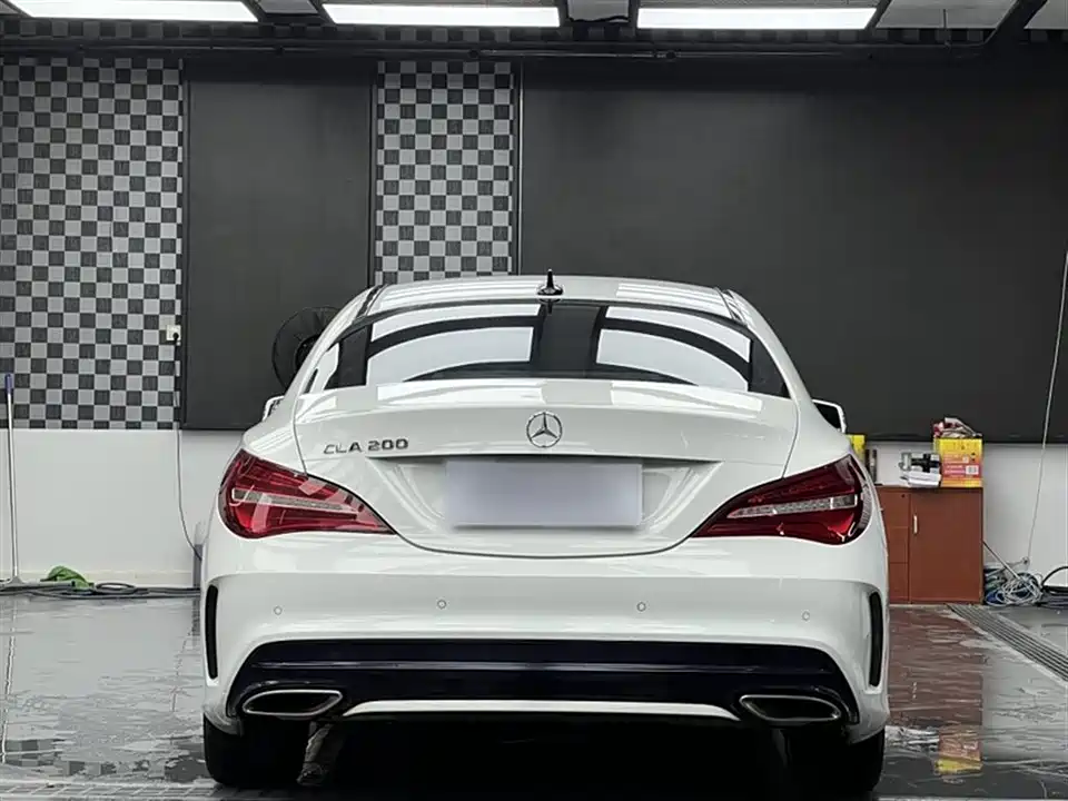 Mercedes-Benz CLA