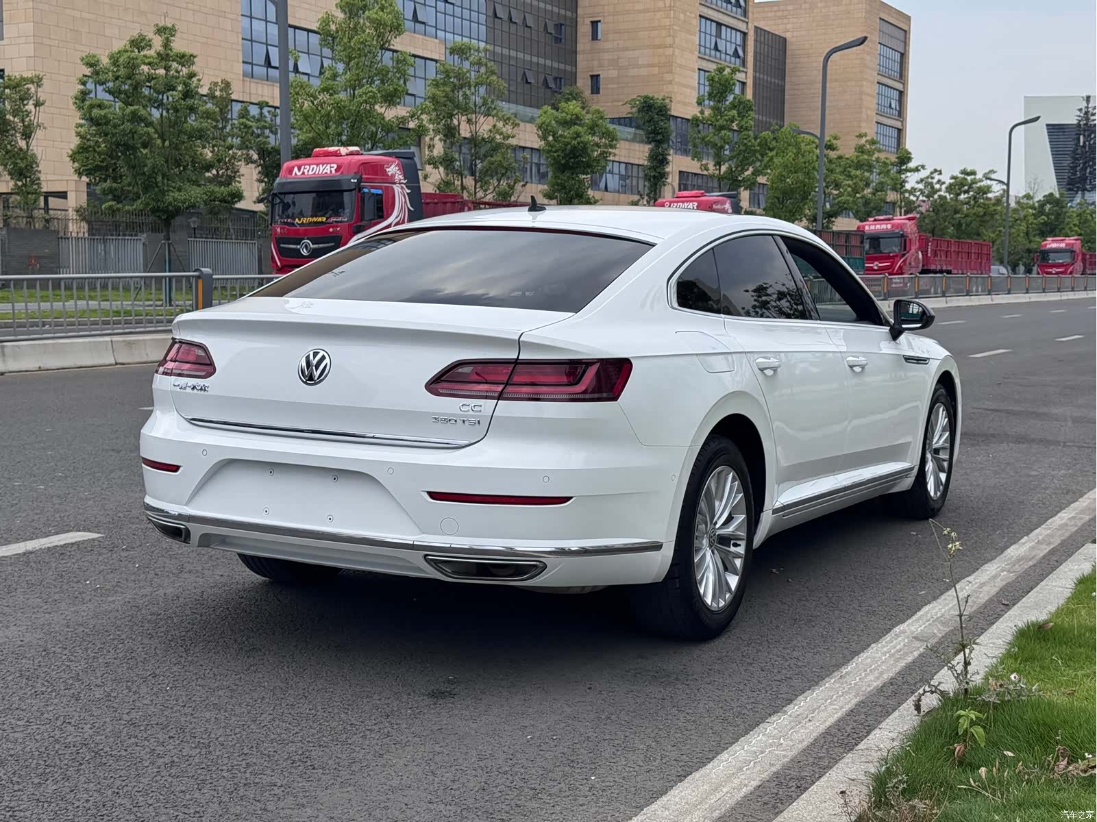 Volkswagen CC, 2019 10