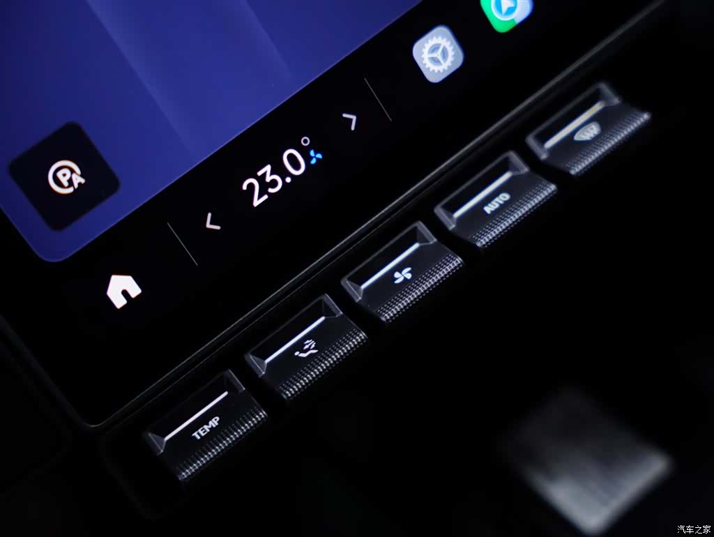 Xiaomi SU7, 2025 12