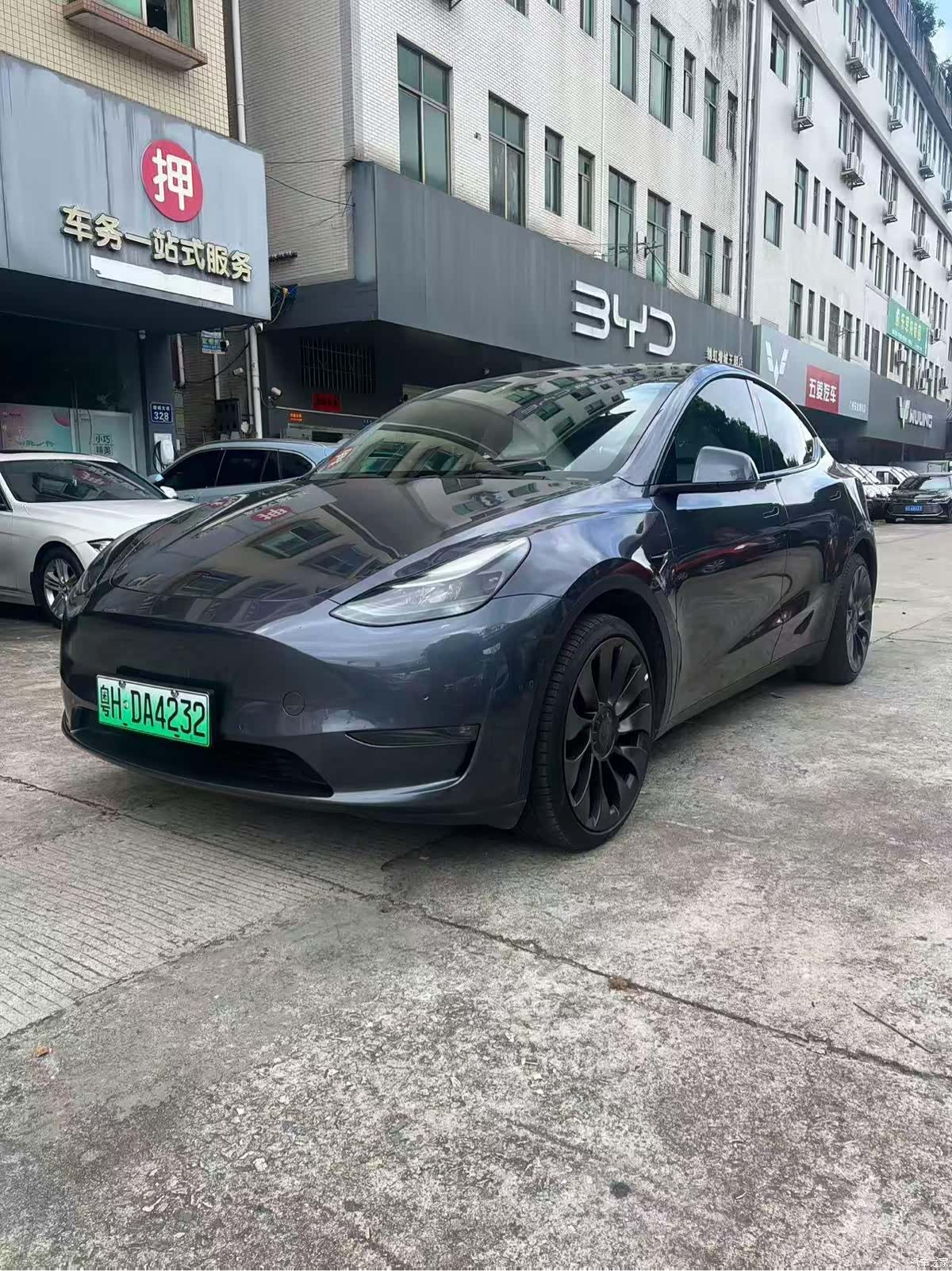 Tesla Model Y