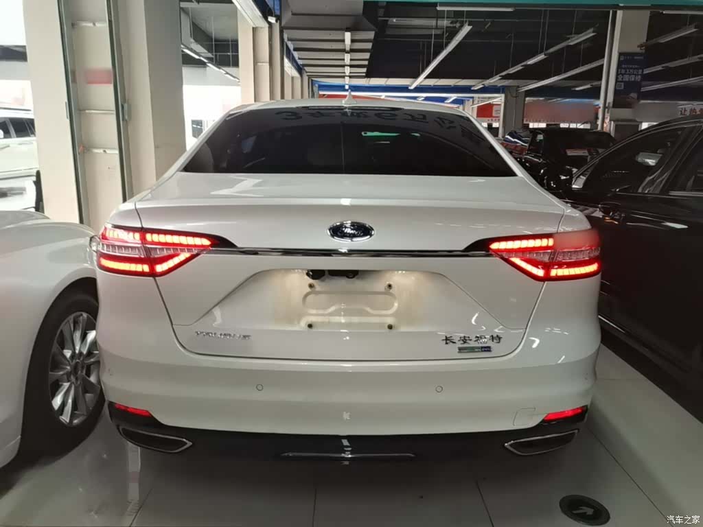 Ford Taurus, 2020 6