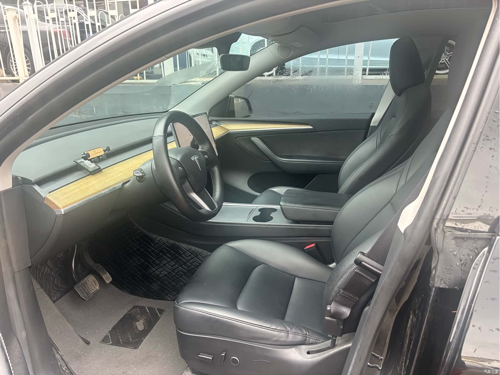 Tesla Model Y, 2023 7