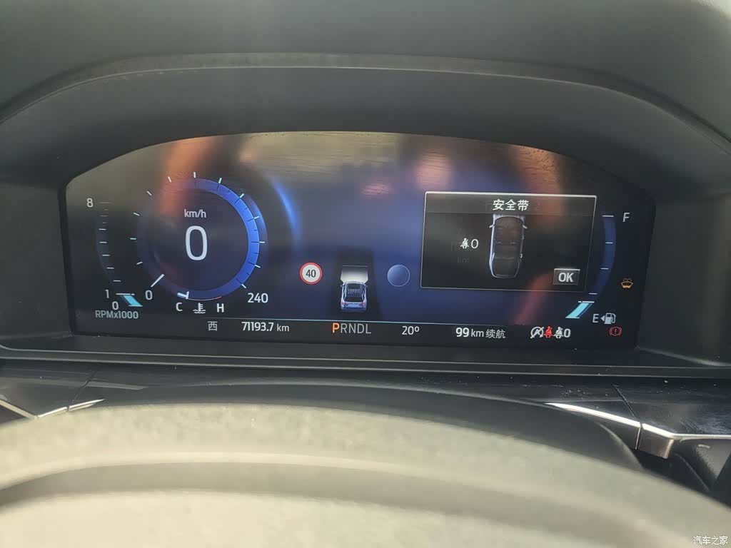 Ford Explorer, 2024 4