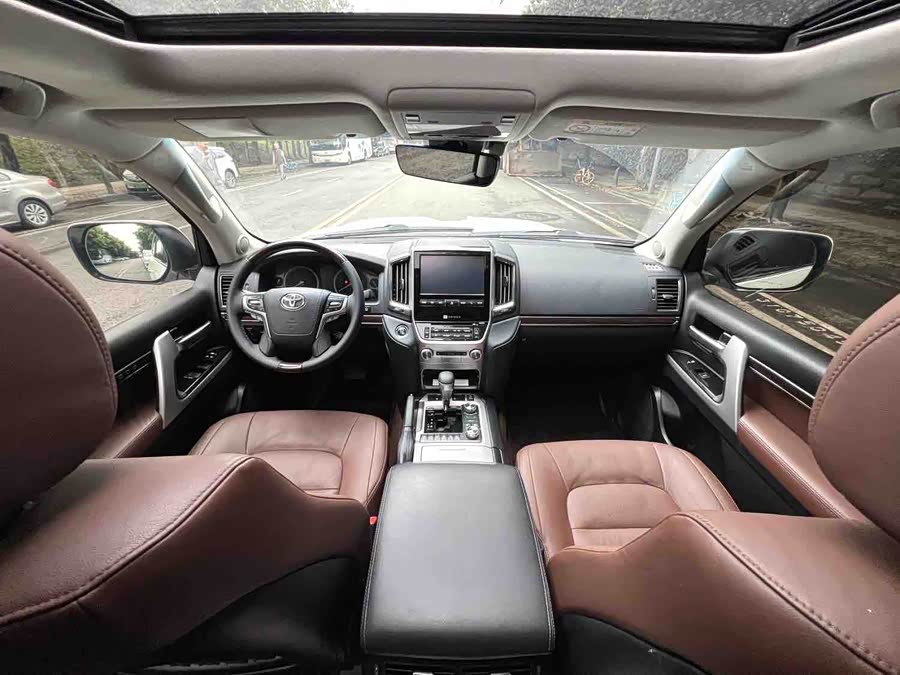 Toyota Land Cruiser 2020, фото 10