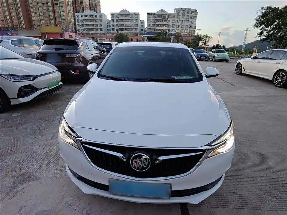 Buick Yinglang
