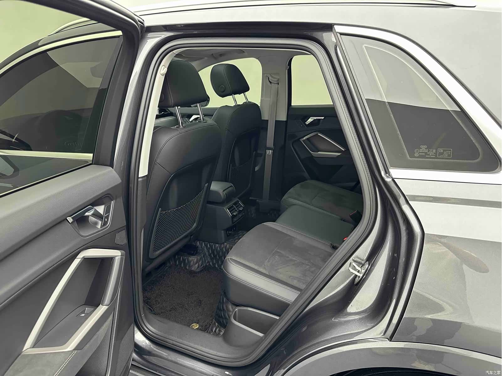 Audi Q3, 2022 12