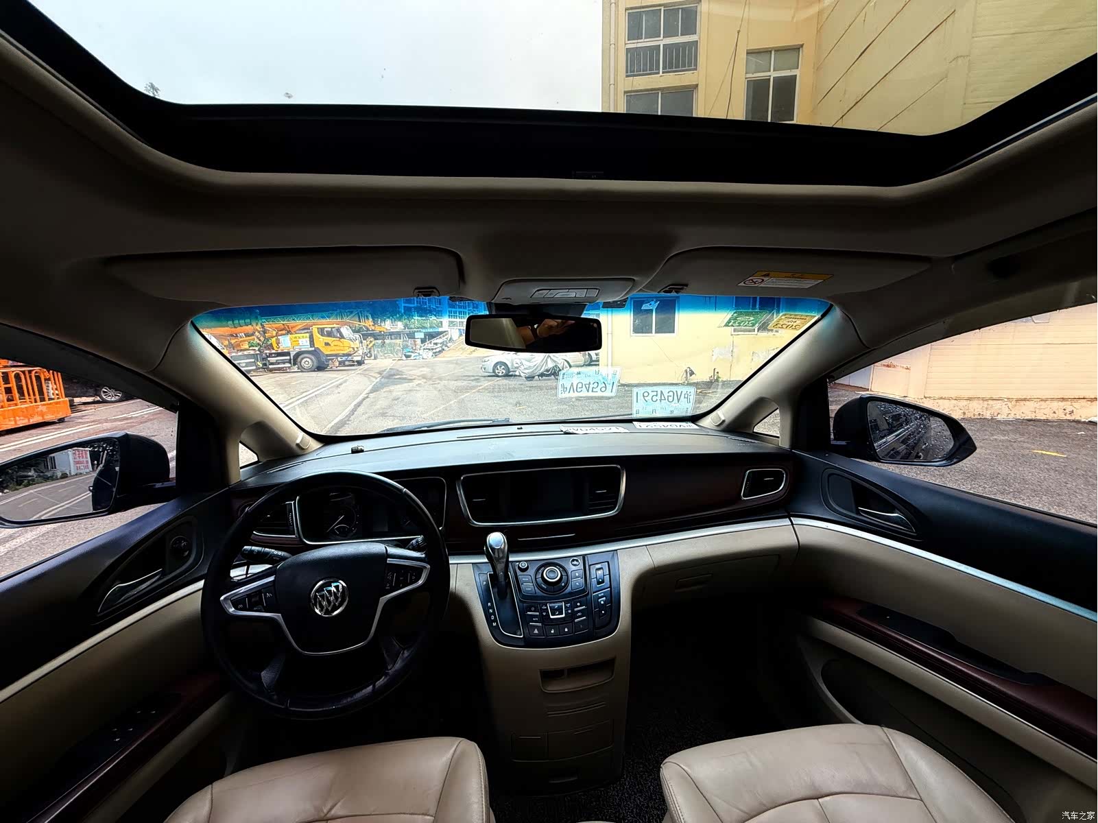 Buick GL8, 2017 9